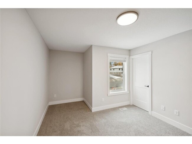 Building Photo - 3411 Douglas Dr N