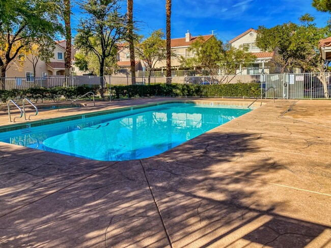 Building Photo - "Charming Las Vegas Retreat: 2-Bed Oasis o...