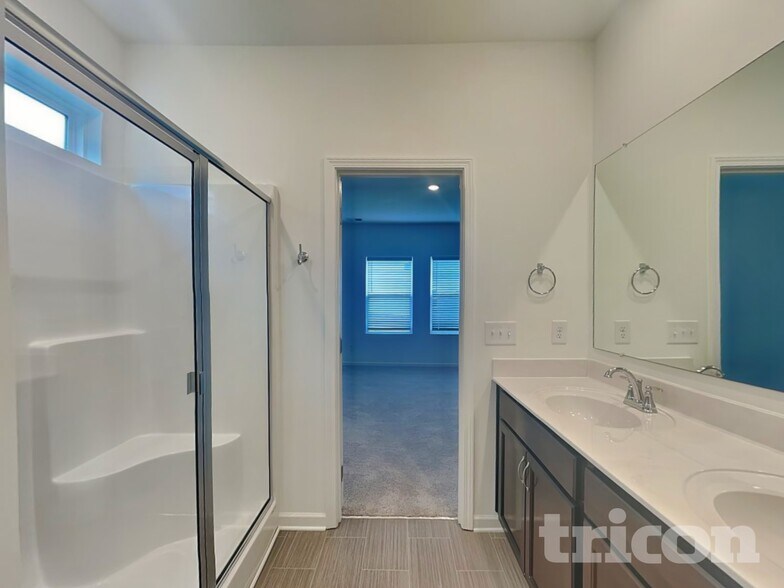 Building Photo - 177 Crabourne Dr