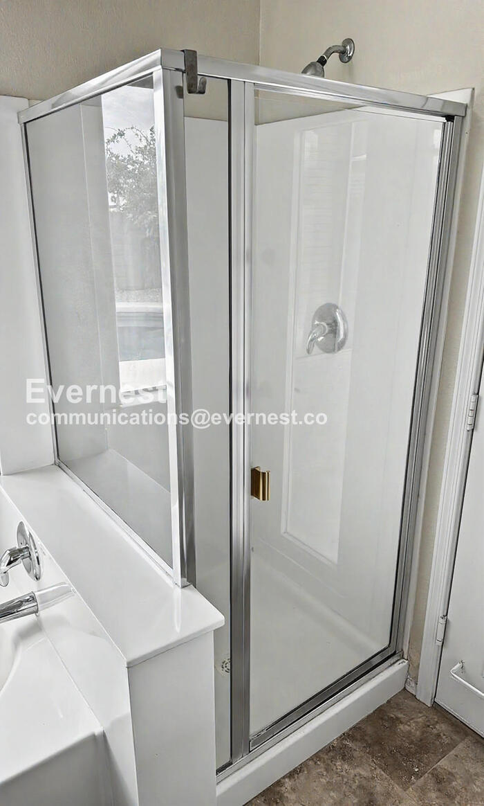 Building Photo - 42520 W Hall Dr