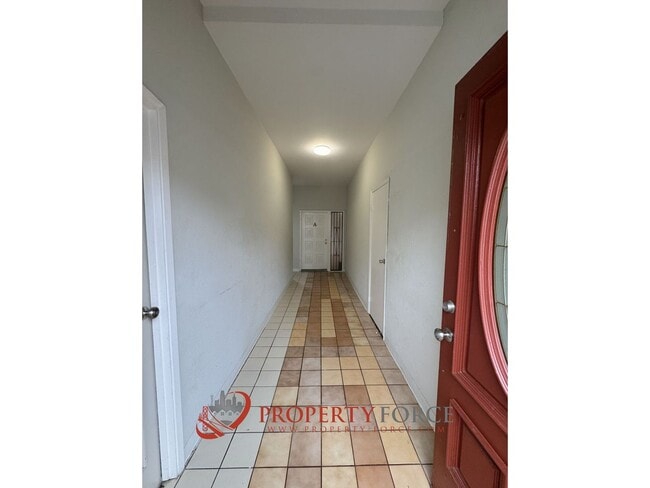 Building Photo - 116 Madrone Ave