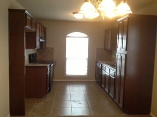 Building Photo - Edmond Schools + La Sonata + Neighborhood Pool + 3 bedrooms
