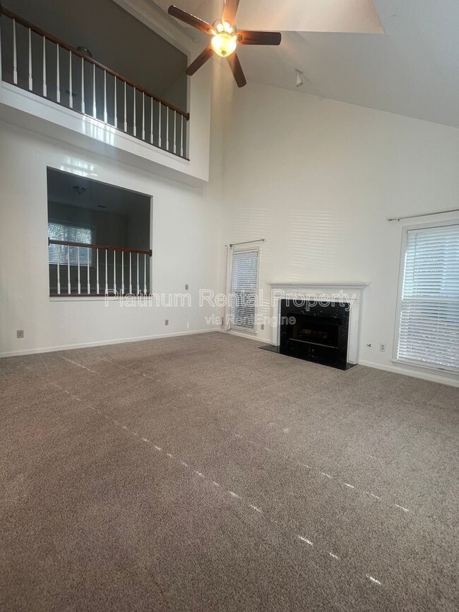 Building Photo - 940 Club Chase Ct