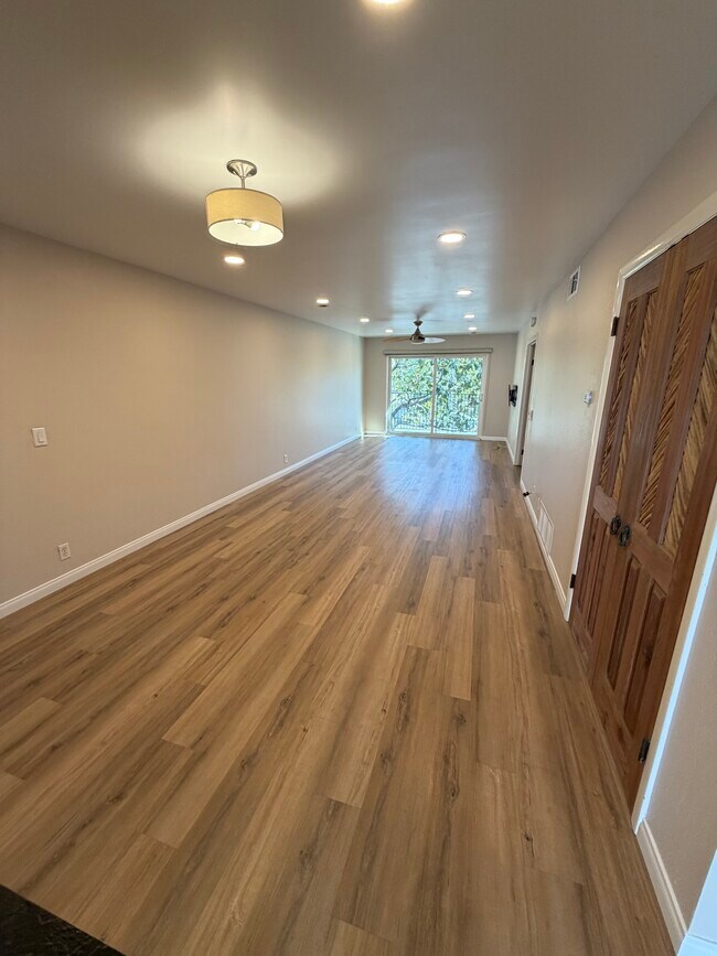 Building Photo - 540 Hawthorn St