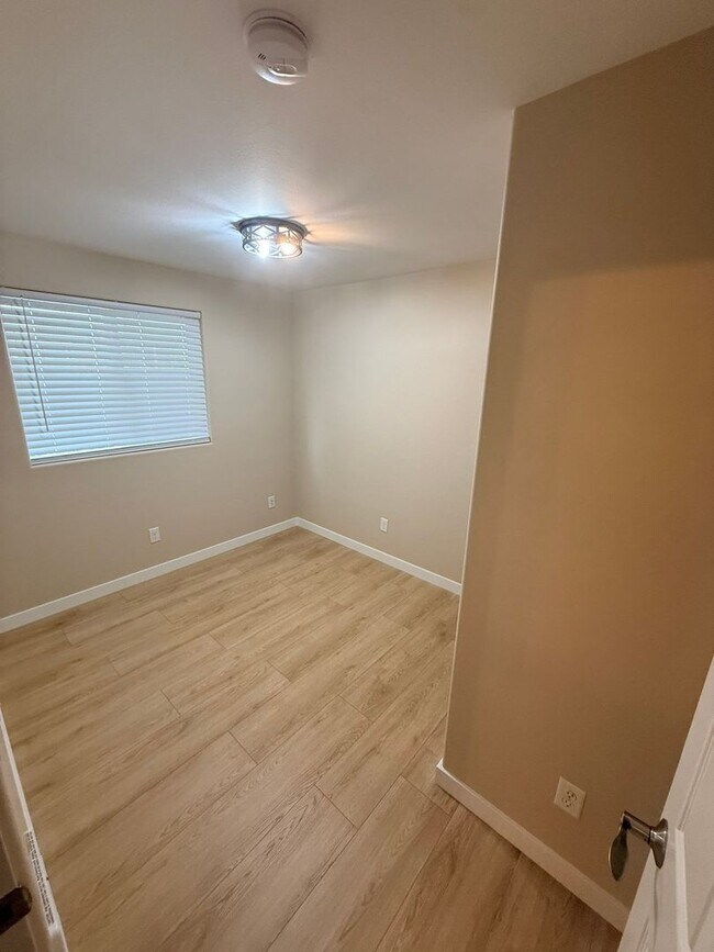 Building Photo - 870 Spurlock St