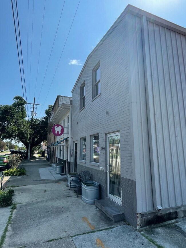 Building Photo - 1200 N Broad St