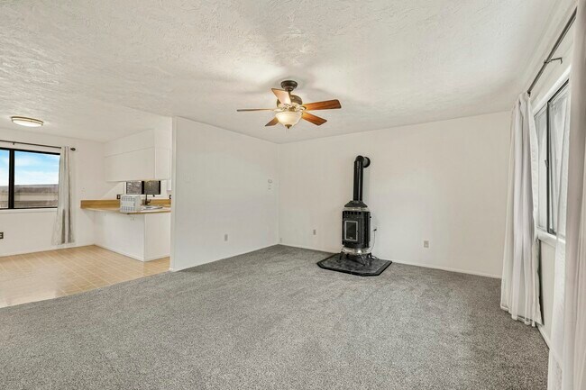 Building Photo - 24 Jaxson Dr