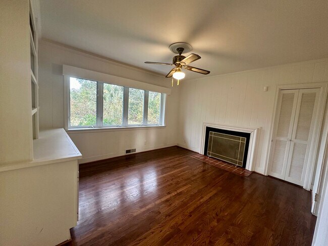 Building Photo - 719 Baldwin Dr