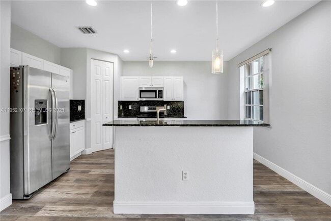 Building Photo - 2540 SW 85th Terrace