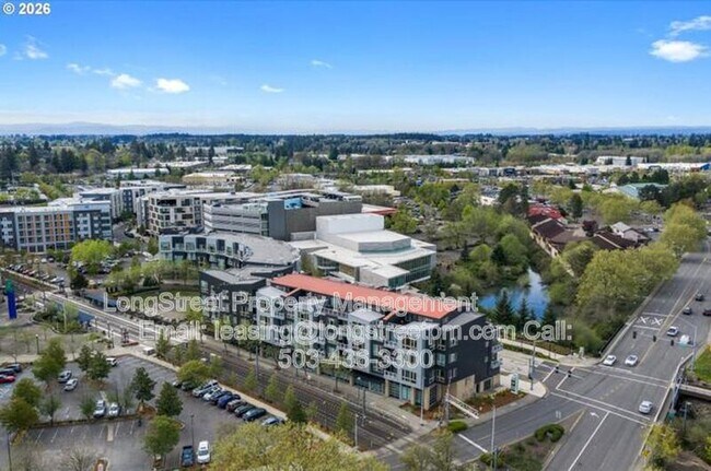 Building Photo - 12600 SW Crescent St
