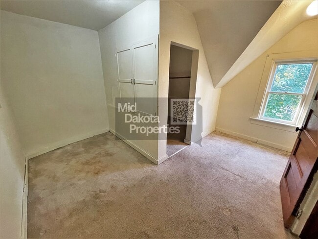 Building Photo - 310 S Edmunds- 4 bedroom house