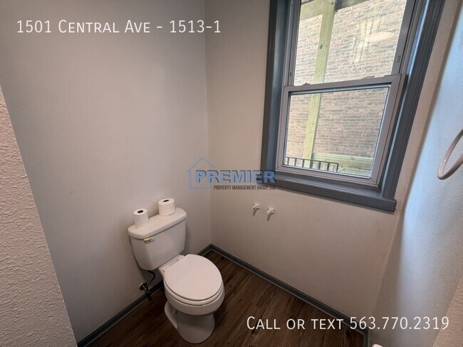 Building Photo - 1501 Central Ave