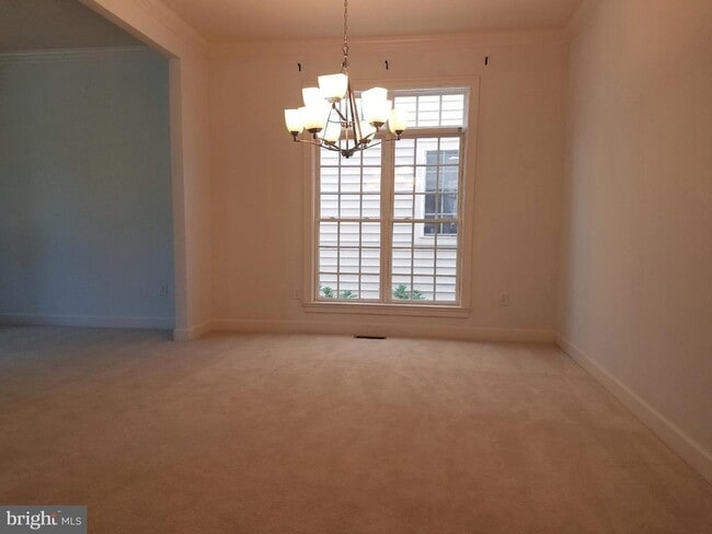 Building Photo - 410 Robena Way