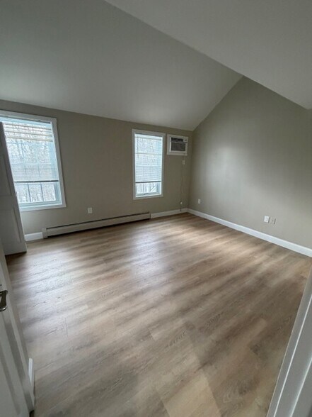 Building Photo - 1465 Hooksett Rd