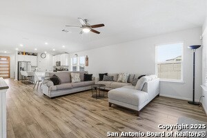 Building Photo - 1308 Lydian Broom