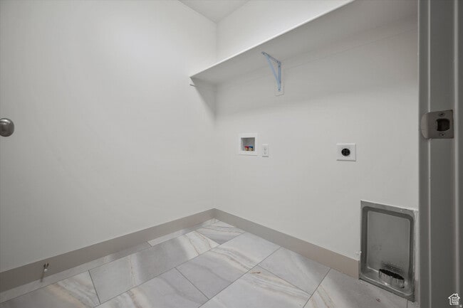 Building Photo - 657 S 85 E