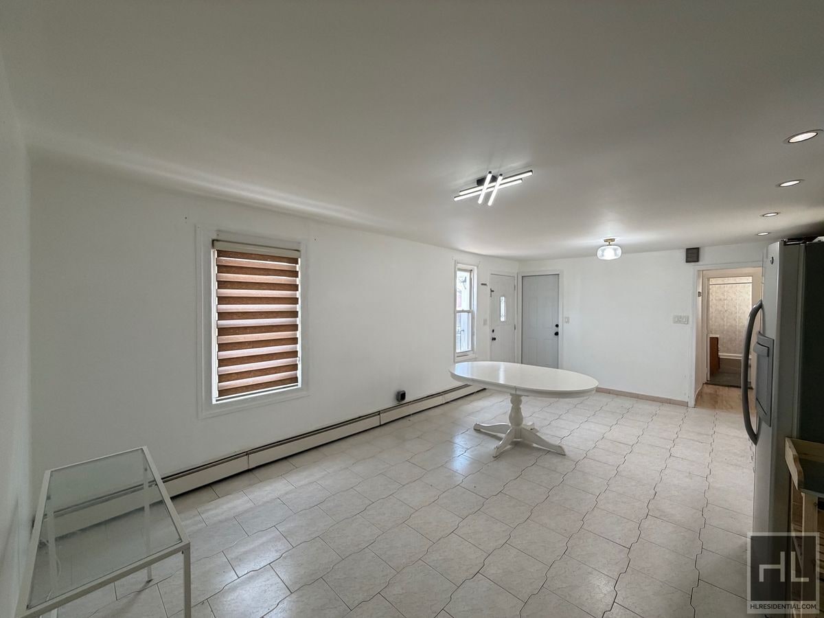 Building Photo - 163rd Rd