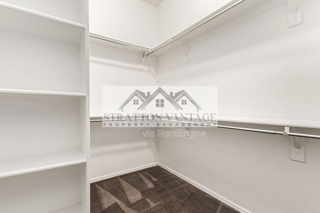 Building Photo - 21004 E Sunset Dr