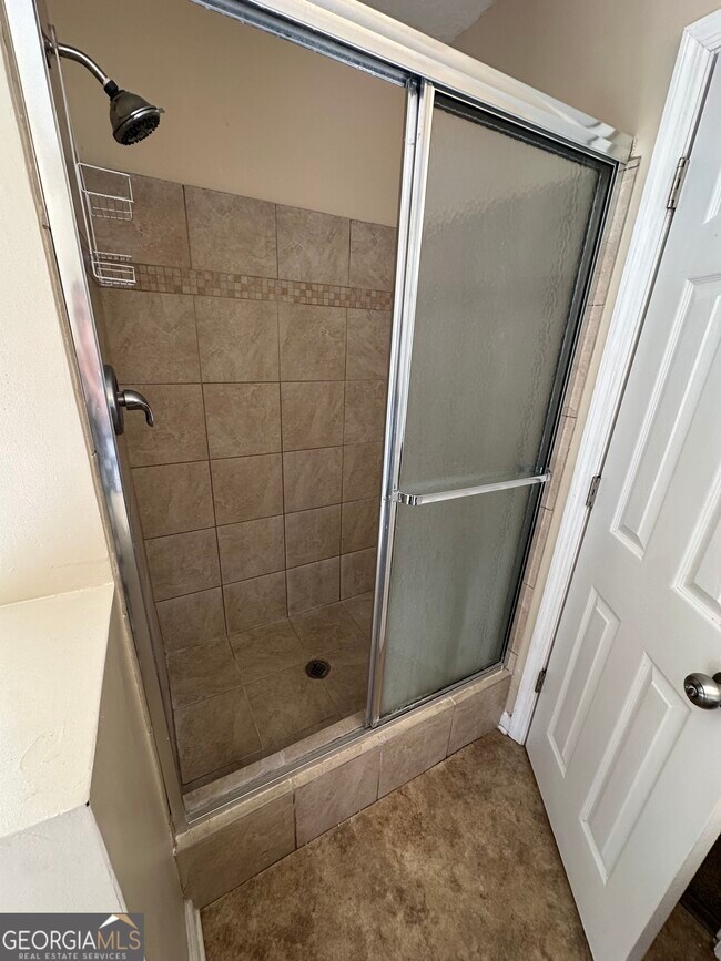 Building Photo - 104 St Helena Ct