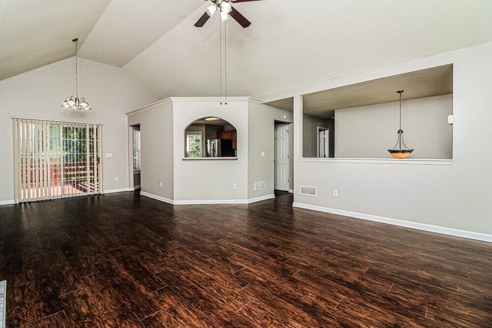 Building Photo - 5879 Newnan Ct