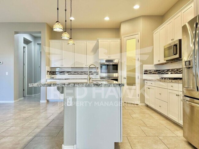 Building Photo - 3567 E Chestnut Ln