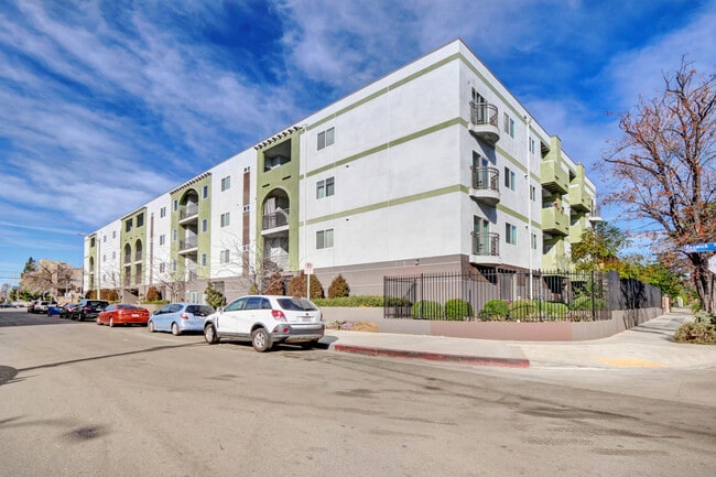 Primary Photo - Keswick 45