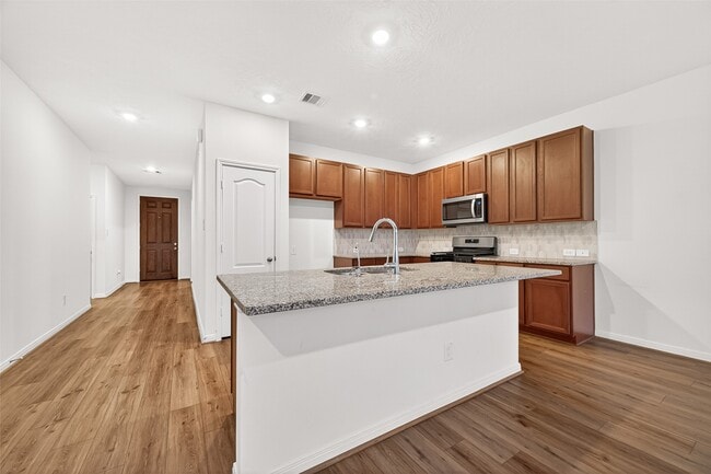Building Photo - 12602 Blue Jay Dr