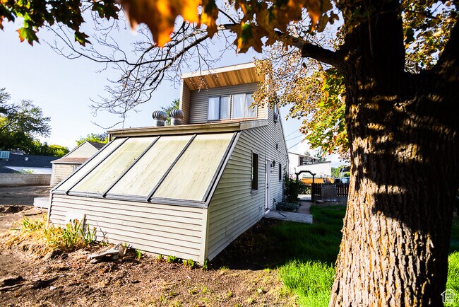 Building Photo - 8544 S 300 E