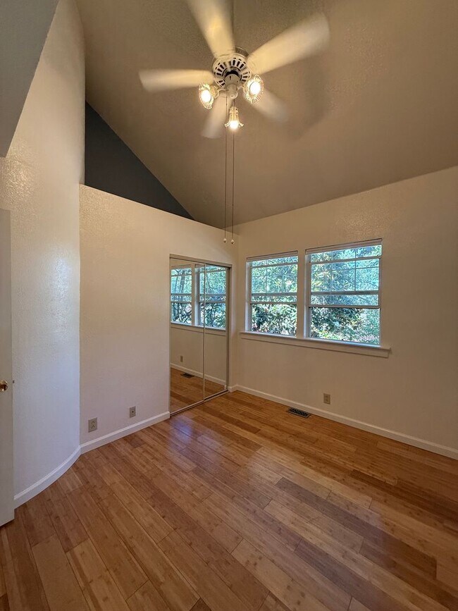 Building Photo - 8121 1/2 El Rancho Drive