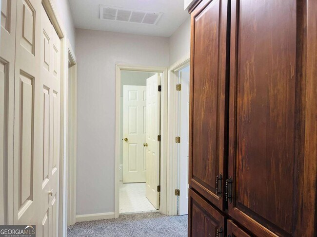 Building Photo - 207 Harwell Ave