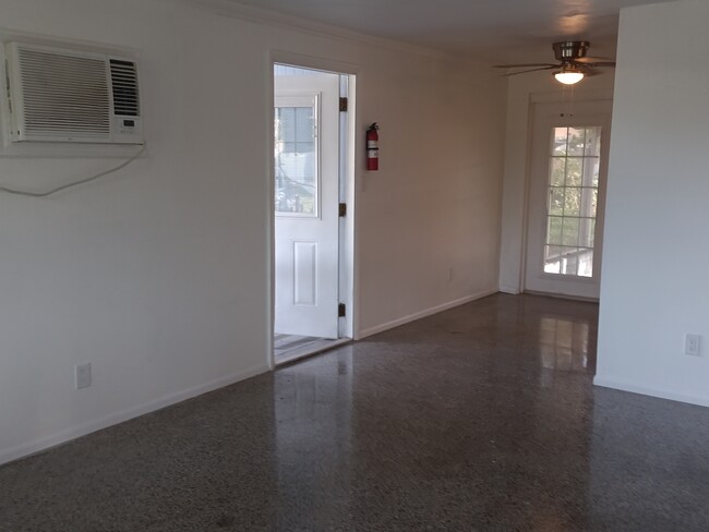 Building Photo - 9098 Southern Comfort Dr