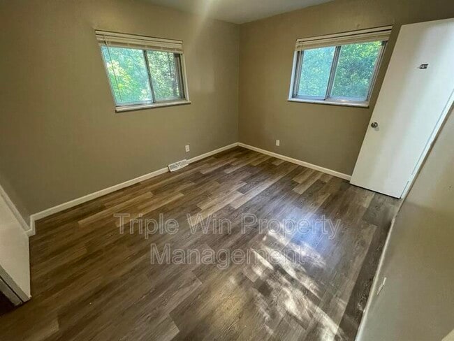 Building Photo - 11930 N Ranch Dr