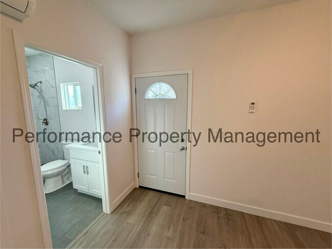 Building Photo - Stunning 3 Bed/2 Bath Home w/ ADU, Solar & $0 Deposit Option