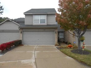 Building Photo - 43885 Stoney Ln