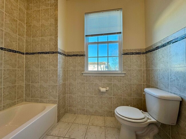 Building Photo - 788 Avenue C
