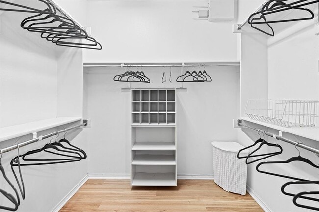 Building Photo - 109 Providence St