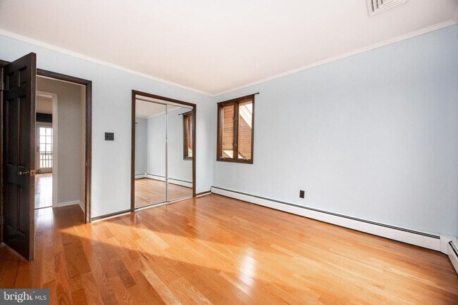 Building Photo - 1104 Tinker Hill Ln