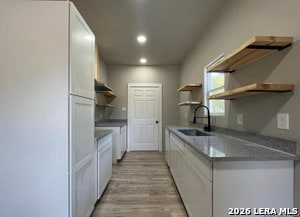 Building Photo - 146 Isabel St