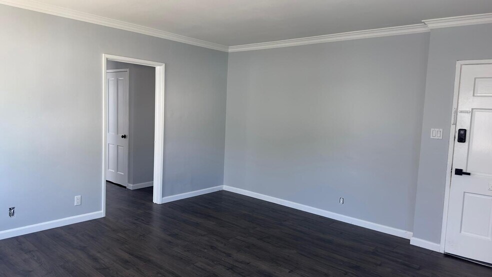 Building Photo - 4071 8th Ave