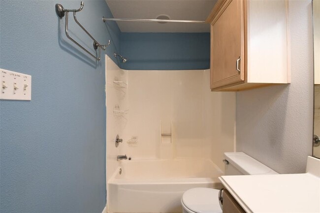 Building Photo - 7521 Beaudelaire Cir