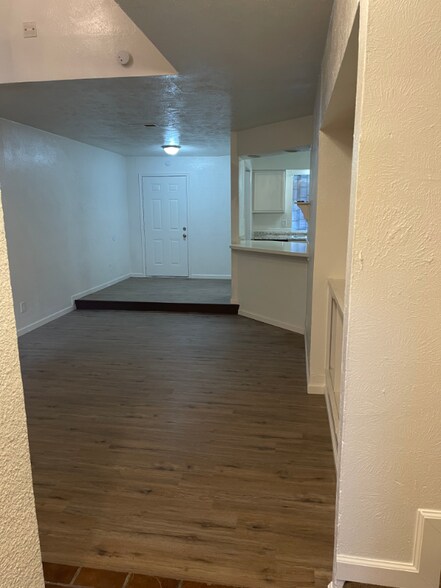 Building Photo - 6019 Ridgecrest Rd
