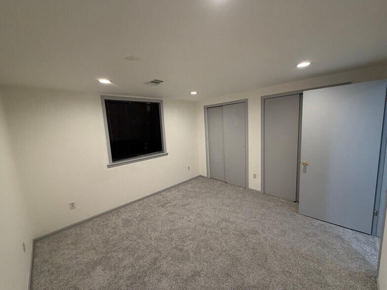Building Photo - 235 Coral Way