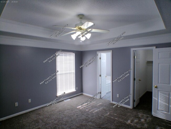 Building Photo - 7024 N Winchester Ave