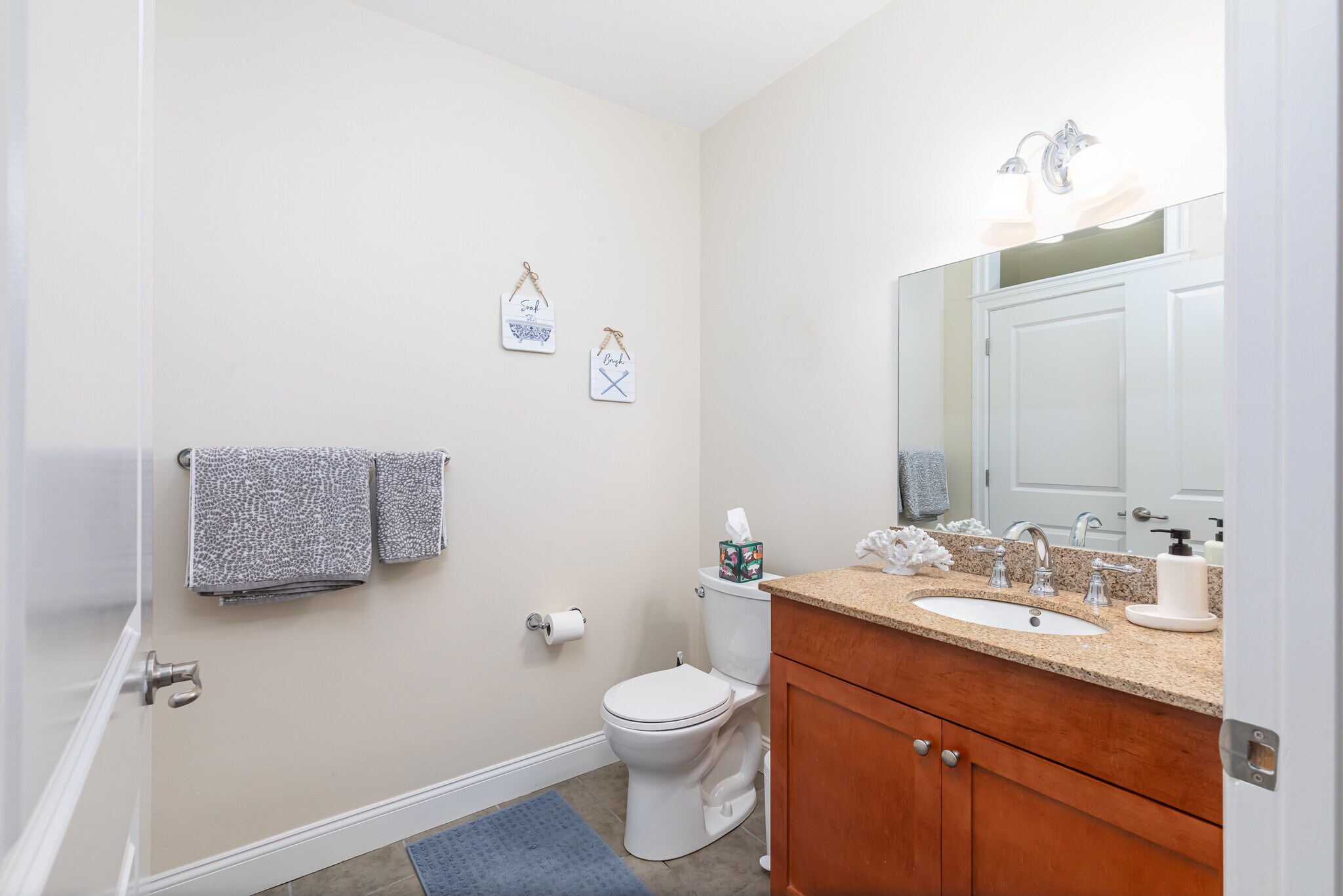 Building Photo - 4 Harvest Dr