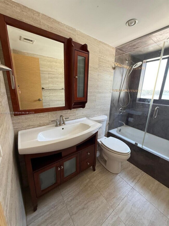 Building Photo - 1500 S Ocean Dr