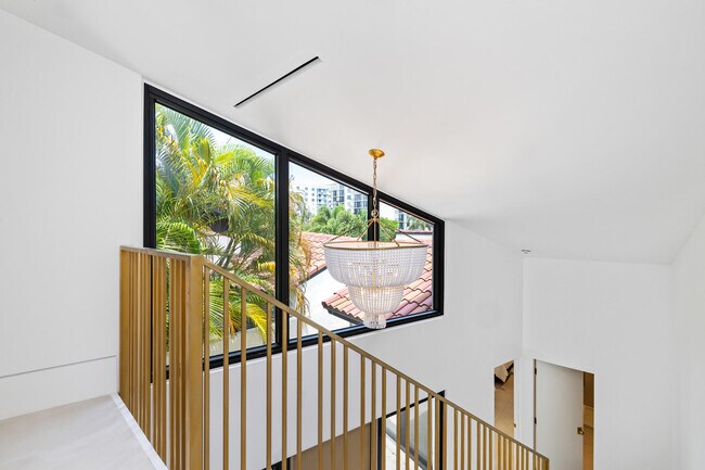 Building Photo - 3474 S Ocean Blvd