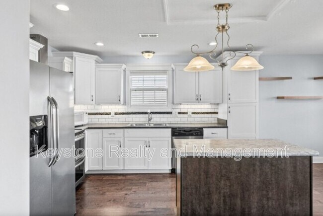 Building Photo - 3753 Windmill Dr