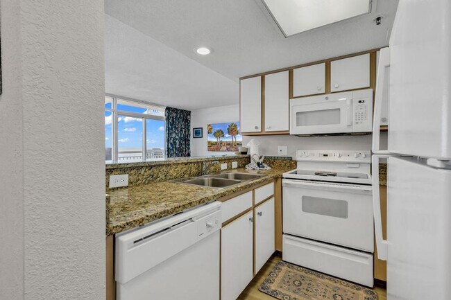 Building Photo - 1700 N Ocean Blvd