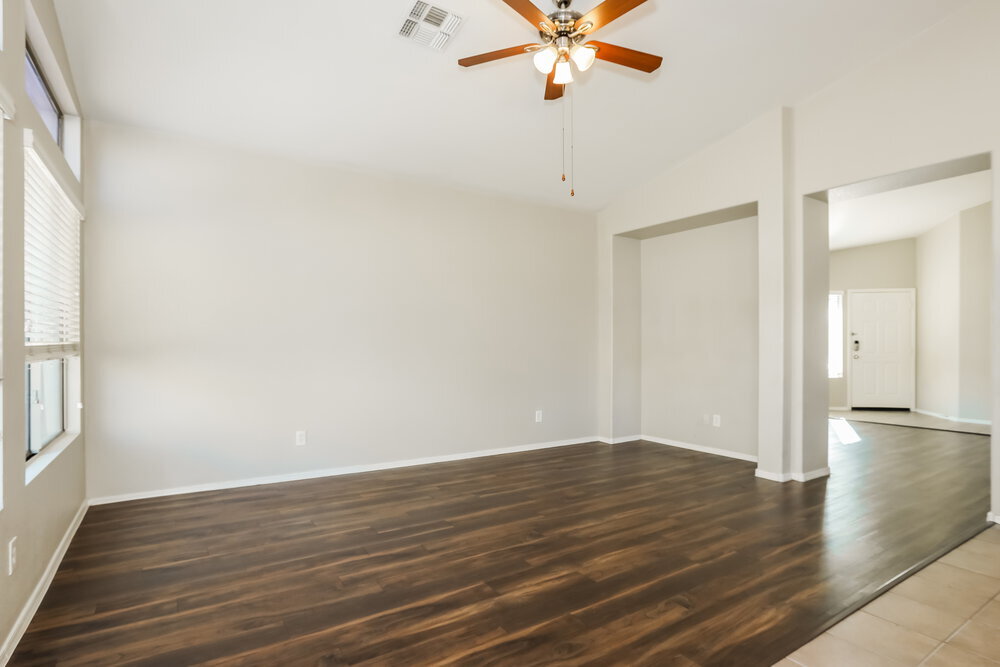 Building Photo - 13426 W Crocus Dr