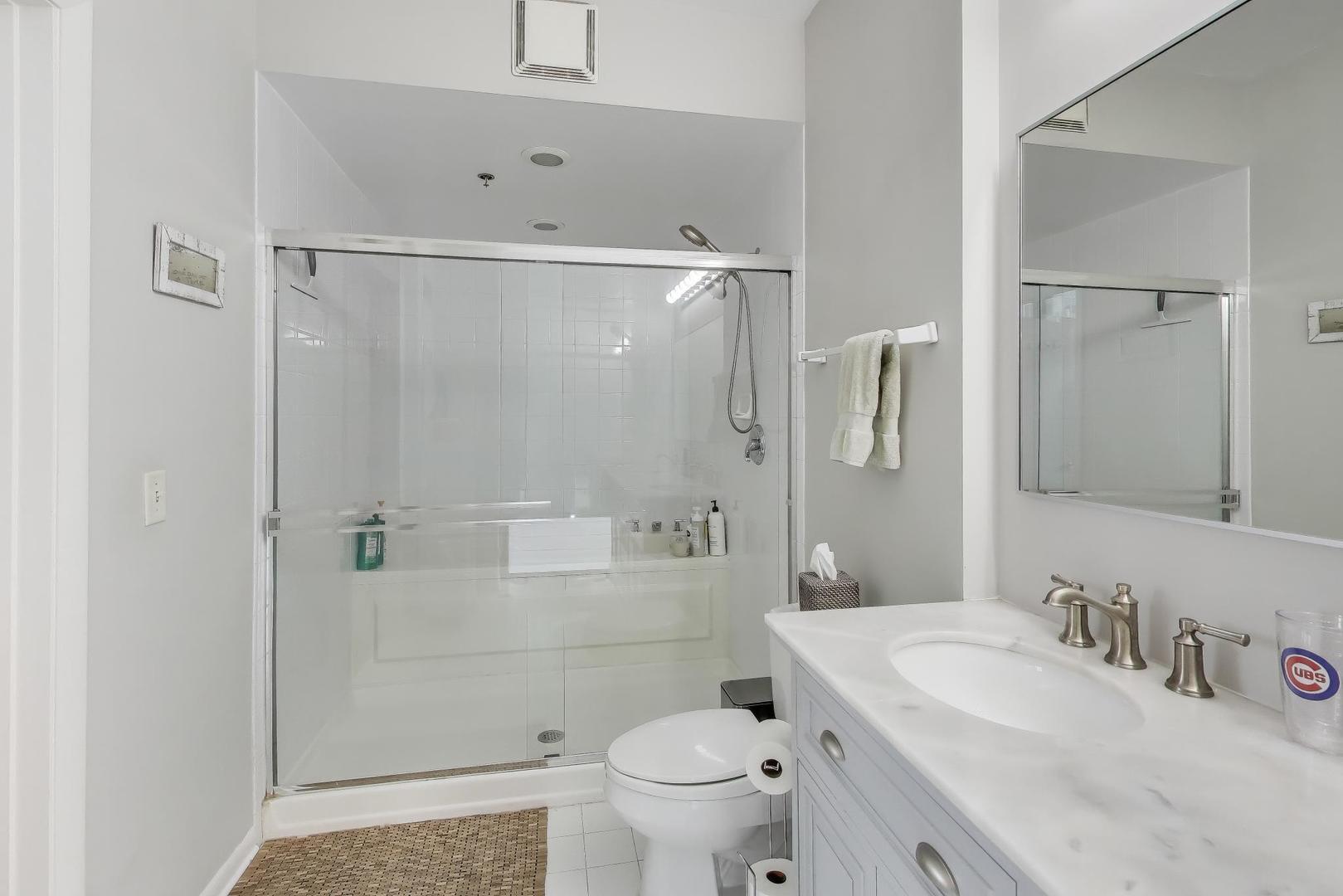 Building Photo - 435 W Erie St